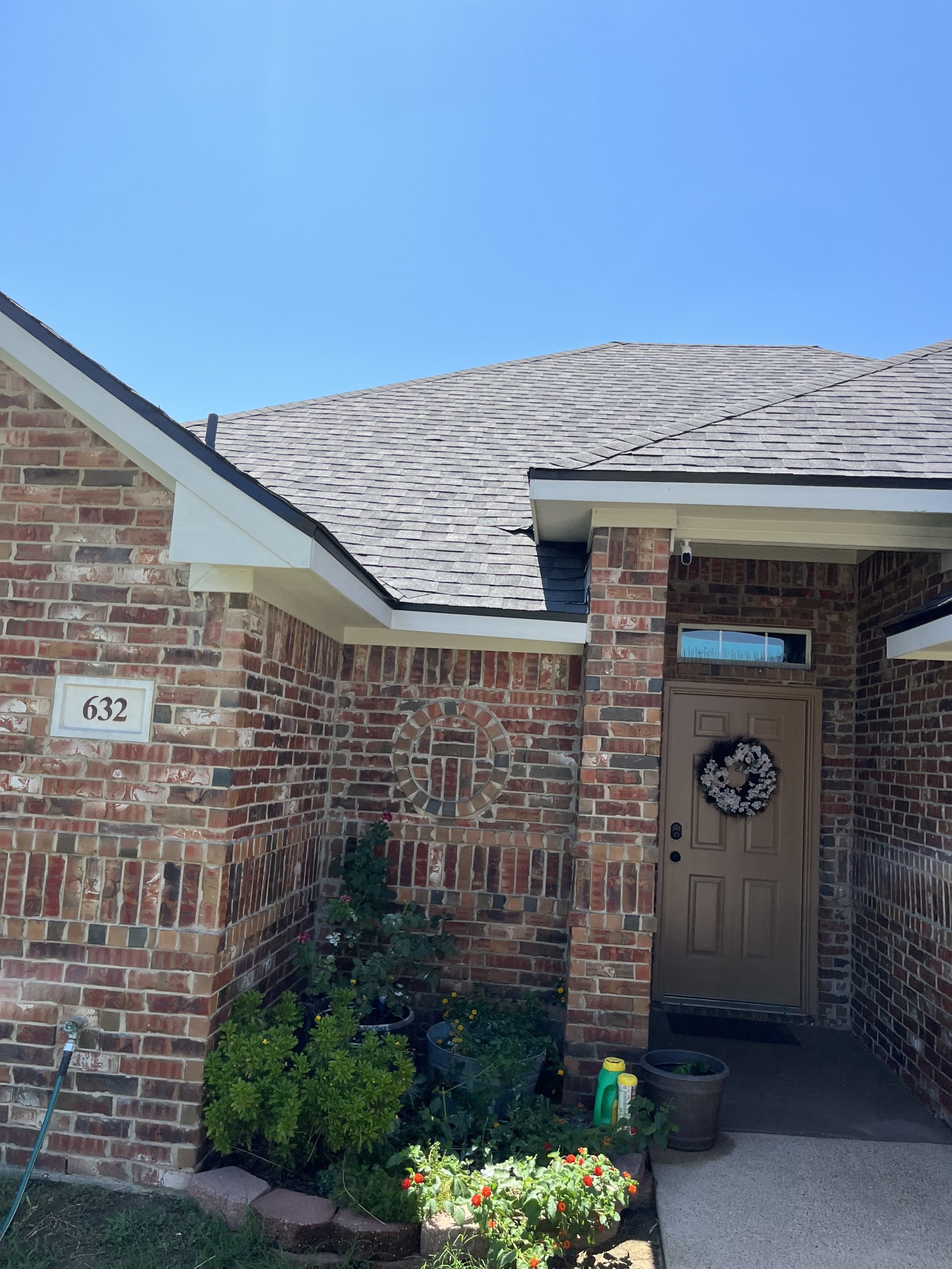 Roof Replacement With New Soffit And Fascia photo 4