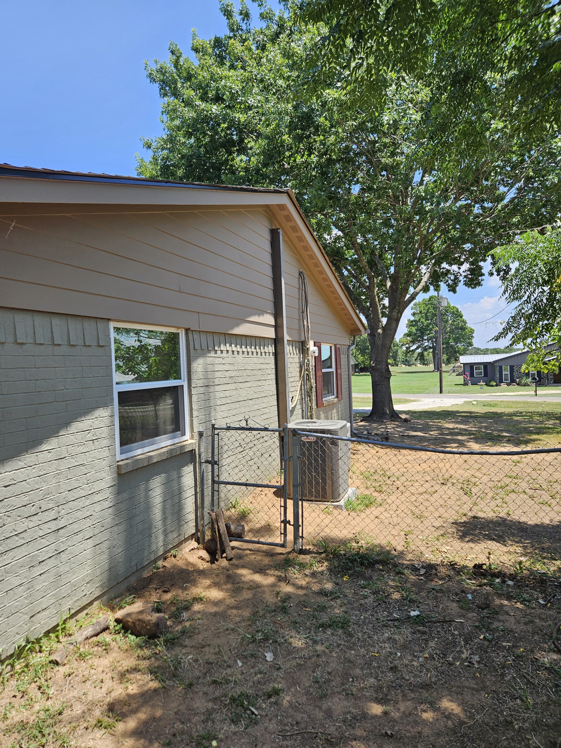 Full Siding Replacement photo 6