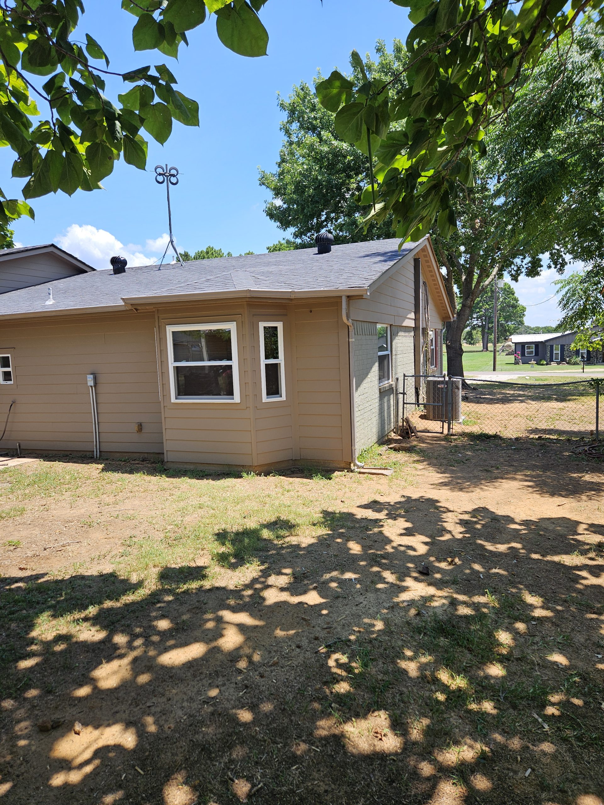 Full Siding Replacement photo 5