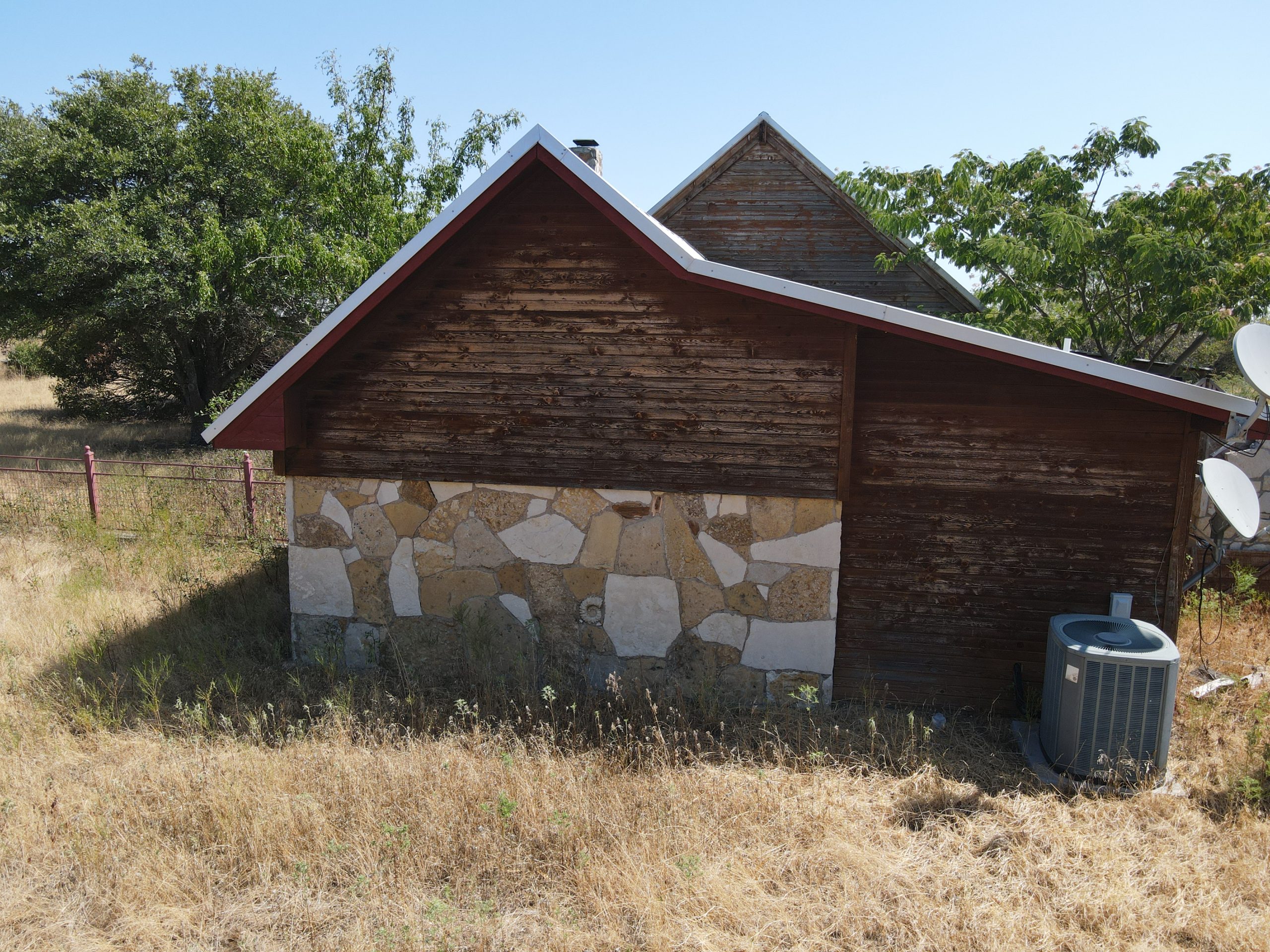 Wellhouse Build And Kitchen Gut On A 1920s Home photo 16